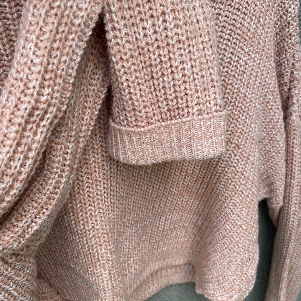 Dusty pink crop sweater - Picture 3 of 5